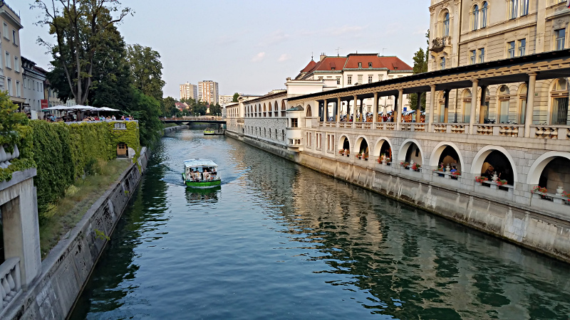 river boat