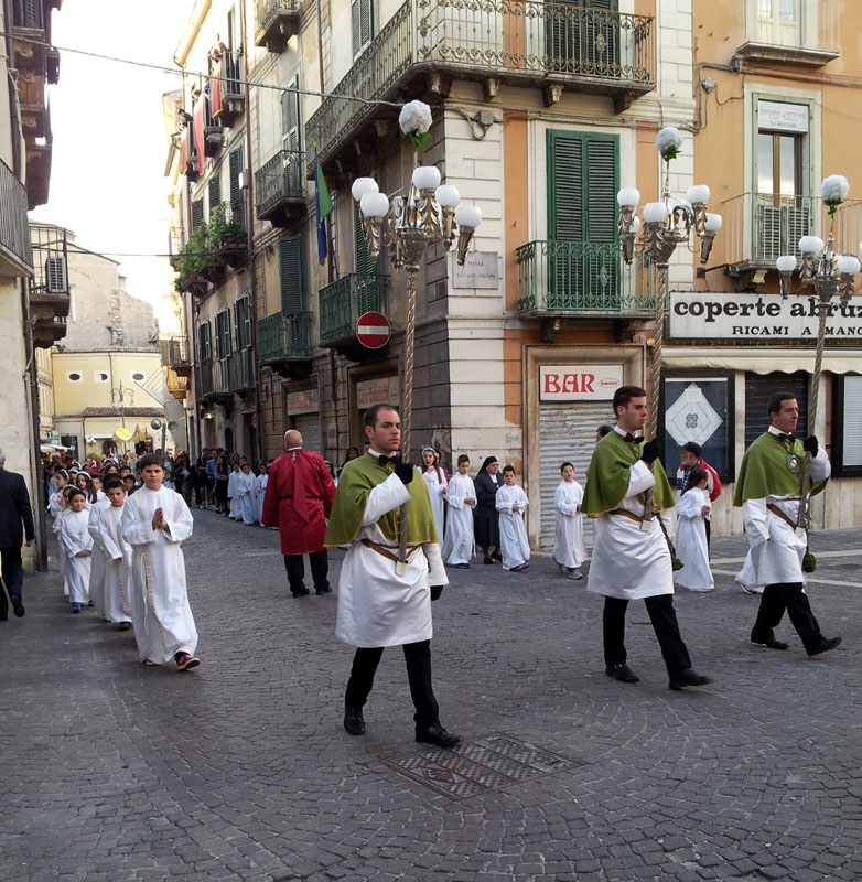 outdoor cafe in Sulmona